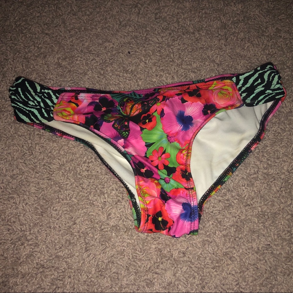 Printed floral bikini bottom
